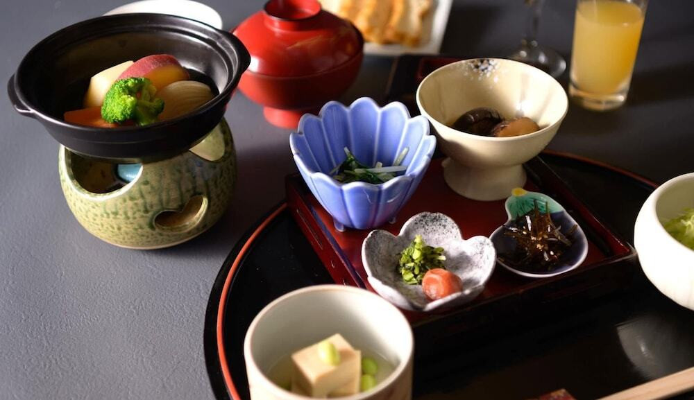 朝食