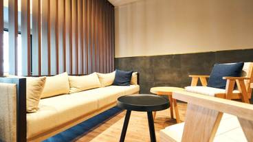 ロビー応接スペース / 8