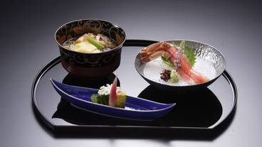 食事・飲み物 / 3