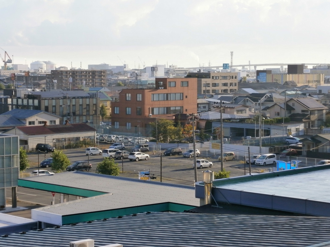 周辺は住宅街です