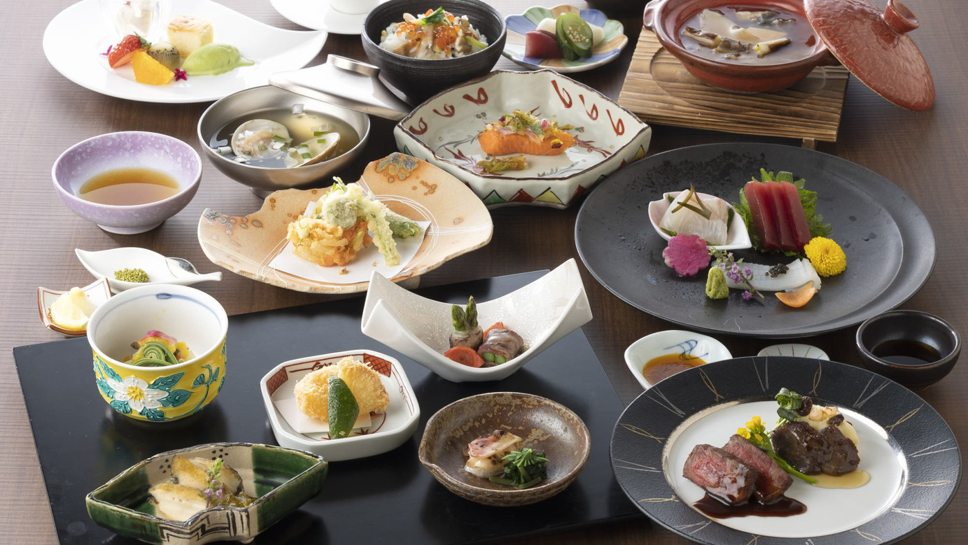 庭園イルミやお祭り広場…充実の施設が彩るふたりの時間4256716