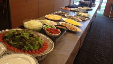 食事・飲み物 / 1