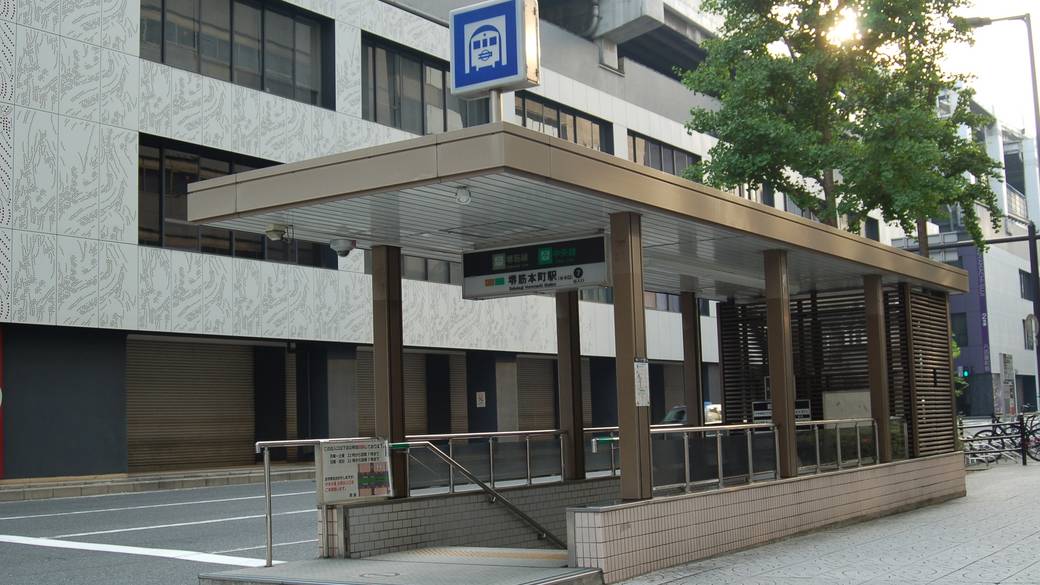 堺筋本町駅から宿まで徒歩約2分 / 2