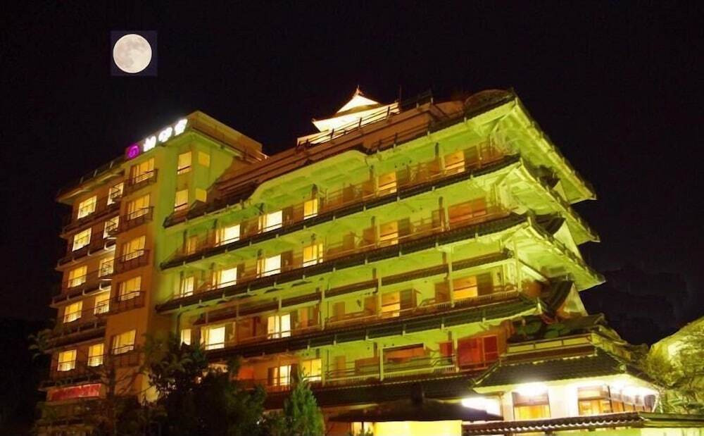 施設の正面