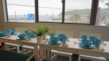 客室内のダイニングエリア / 14