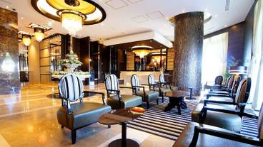 ロビー応接スペース / 3