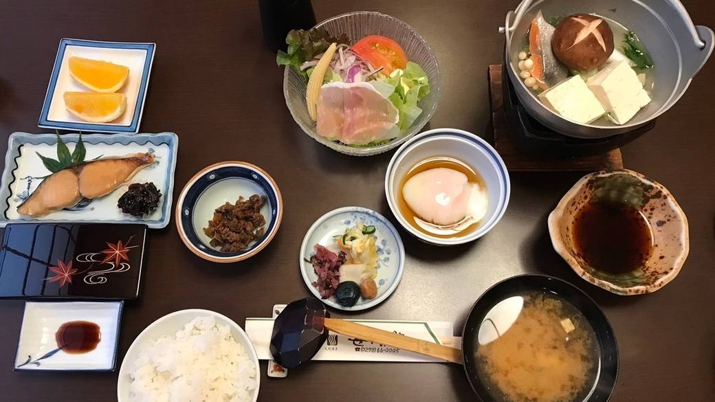 お米に自信あり！
こだわりの朝食 / 2