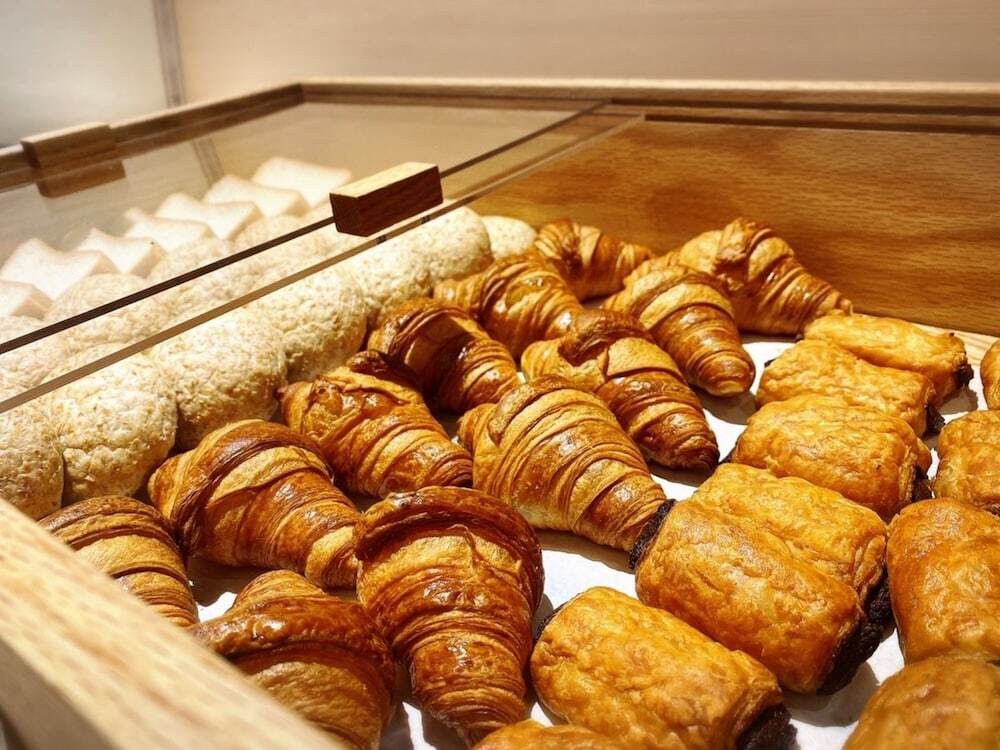 朝食