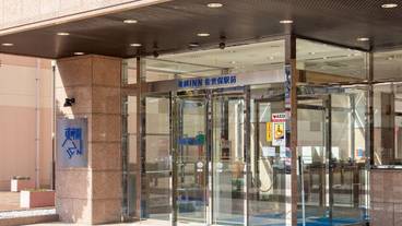 施設の入り口 / 5