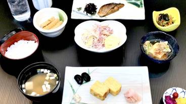 食事・飲み物 / 6