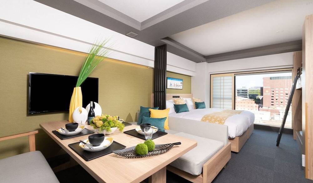 客室内のダイニングエリア / 3