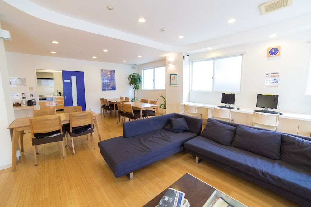 ロビーラウンジ