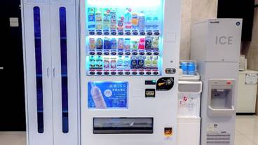 自動販売機 / 6