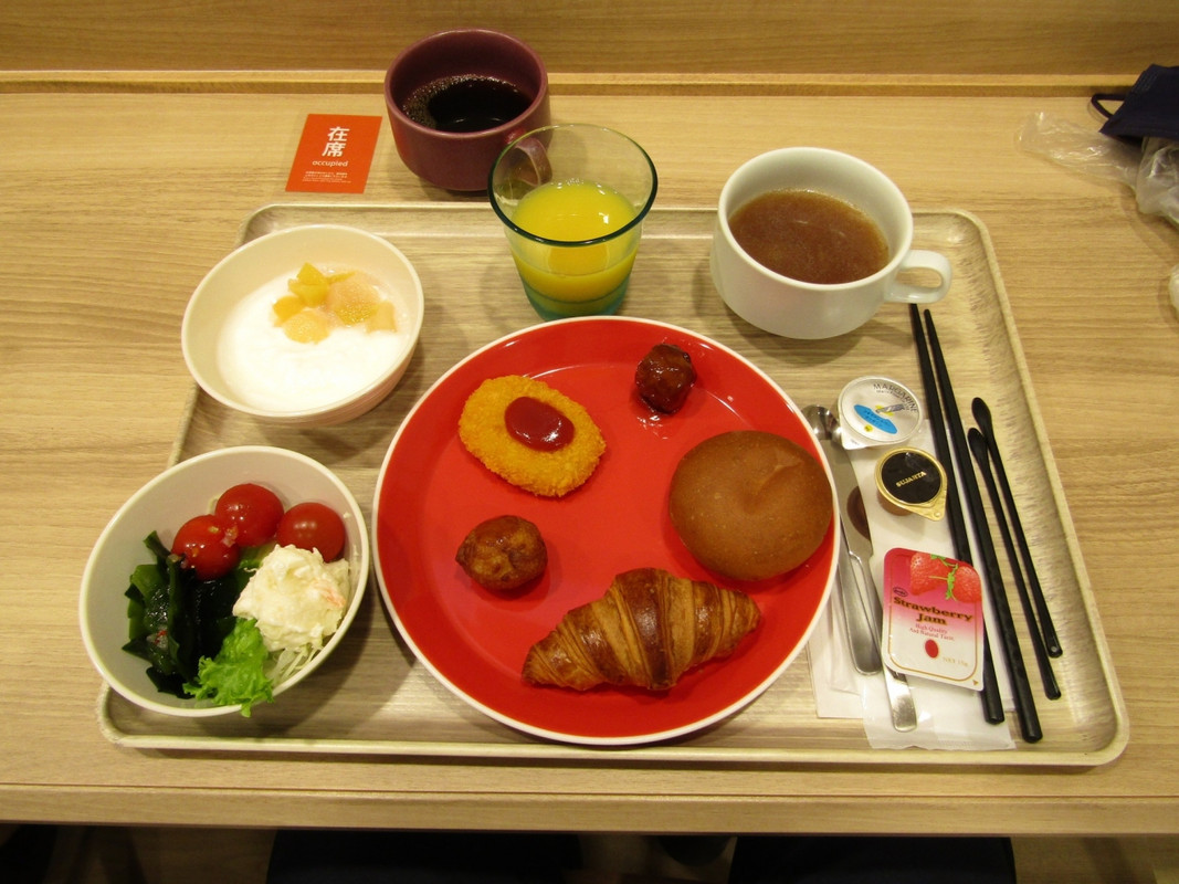 朝食