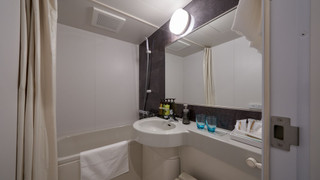 ダブルルーム(連泊時は清掃無し)