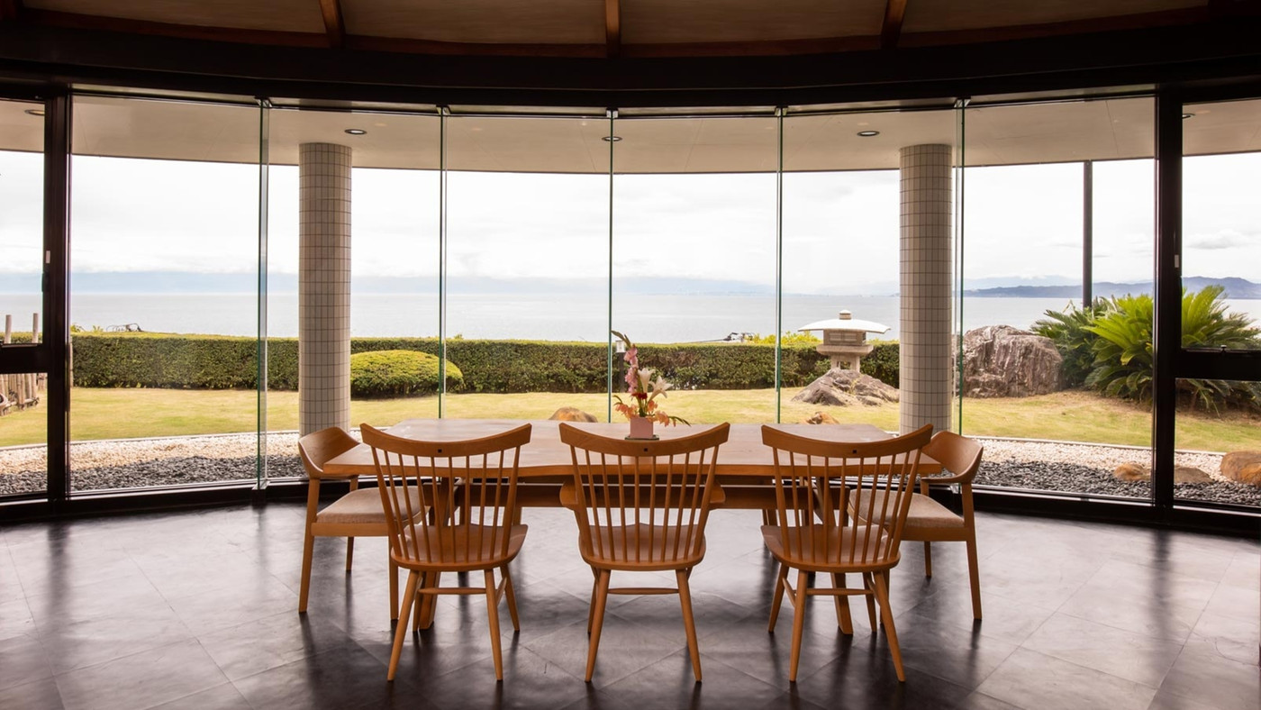 ブリしゃぶ発祥の宿と言われる、立山・白山連峰を望む大型民宿4231621