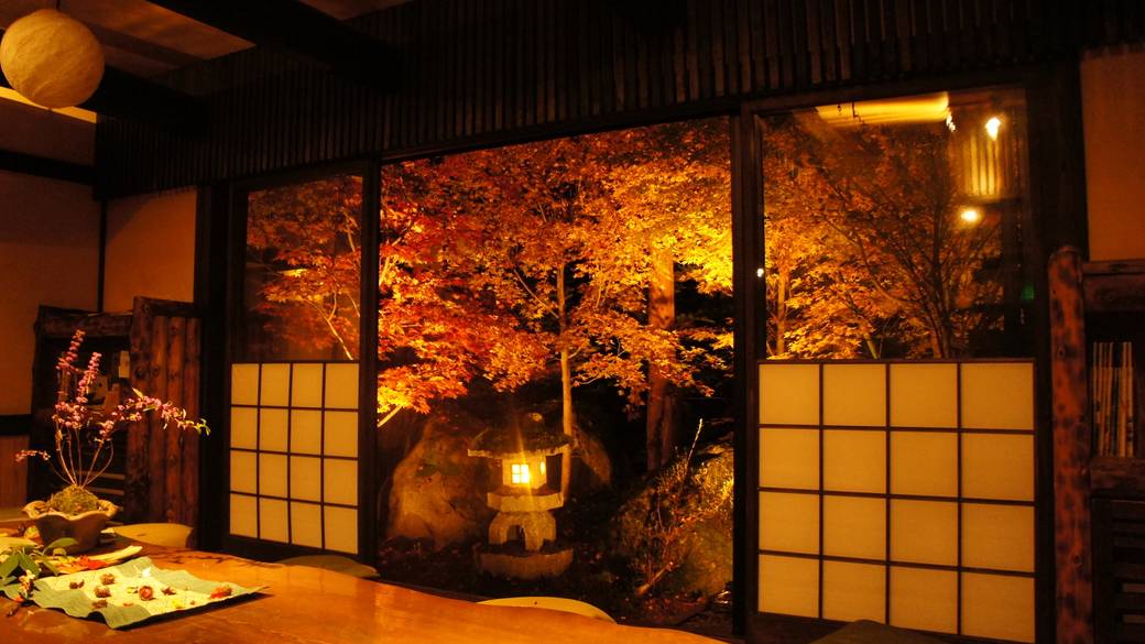 四季を感じる館内 / 1