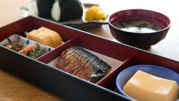 食事・飲み物 / 4