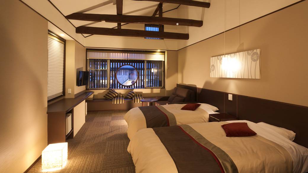 木の温もりを感じる
和モダンな16の客室 / 2