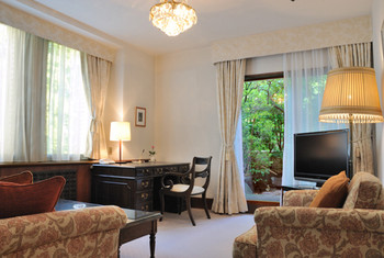 名だたる文豪たちに愛された老舗ホテル3518074