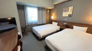 ツインルームシングルサイズベッド 2 台禁煙