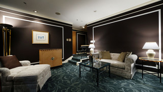 スタジアムスイート クラブラウンジアクセス付き  (65平米/スタジアムビュー / プライベートサウナ付き) 禁煙