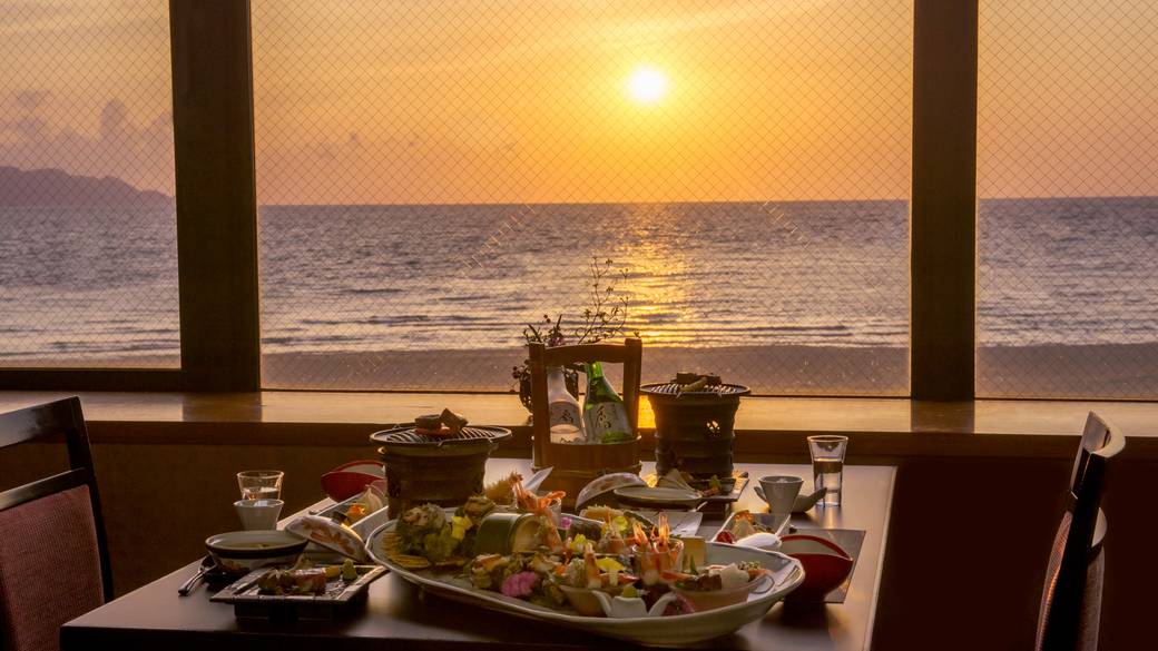 お食事処 窓際席 / 1