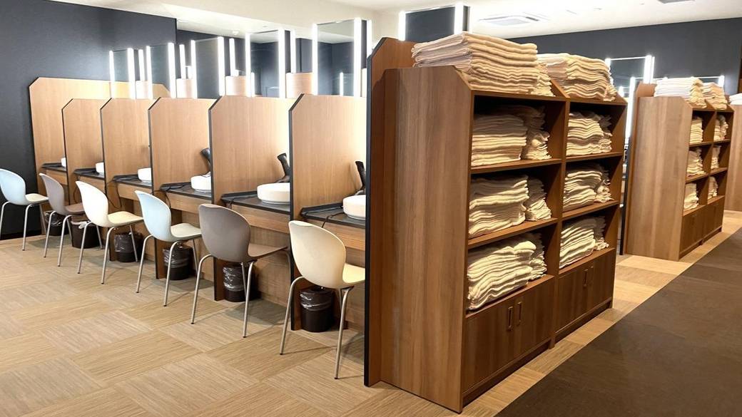 パウダールーム / 4