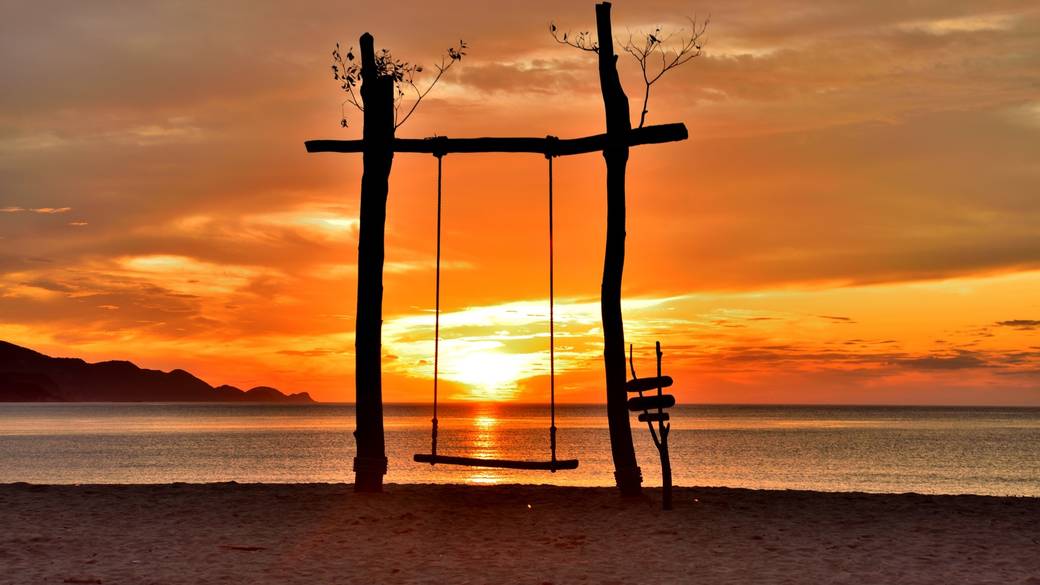 美しい夕日に出合える
「夕日ヶ浦海岸」 / 1