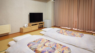 和室10畳 (5名部屋)