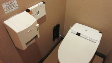 客室トイレ一例 / 8