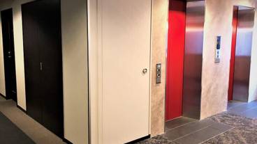 エレベーター / 1