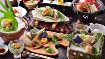 会席料理一例① / 1