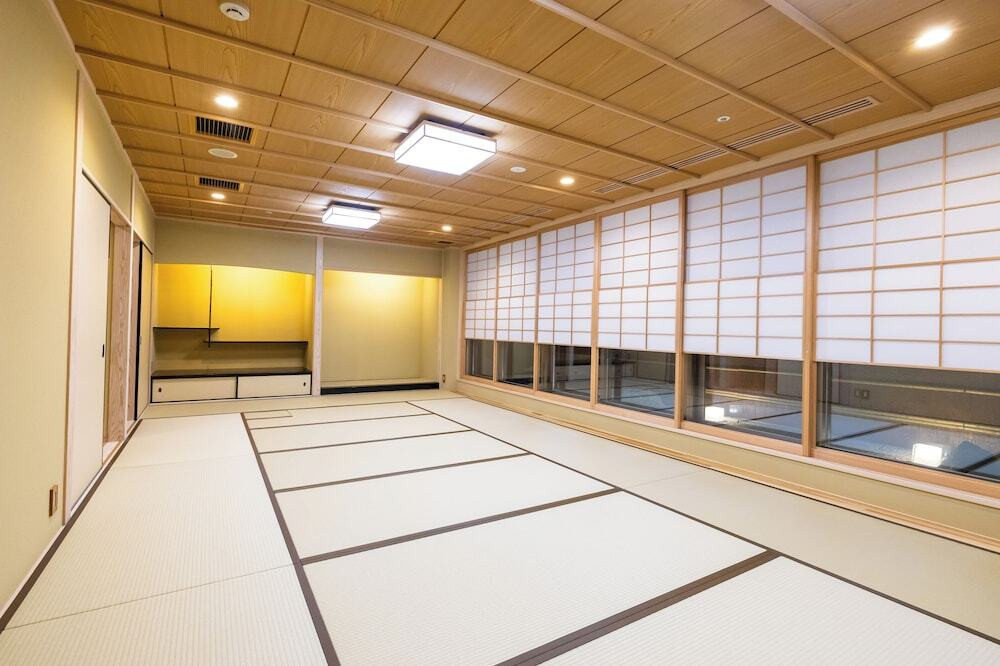 旅館のお食事処