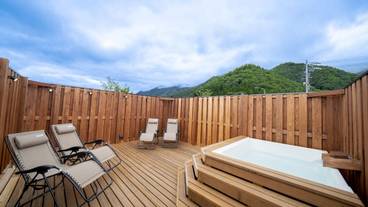 屋外スパ浴槽 / 1