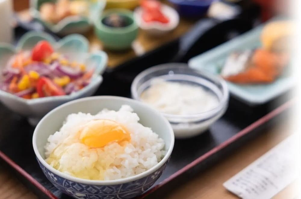 朝食