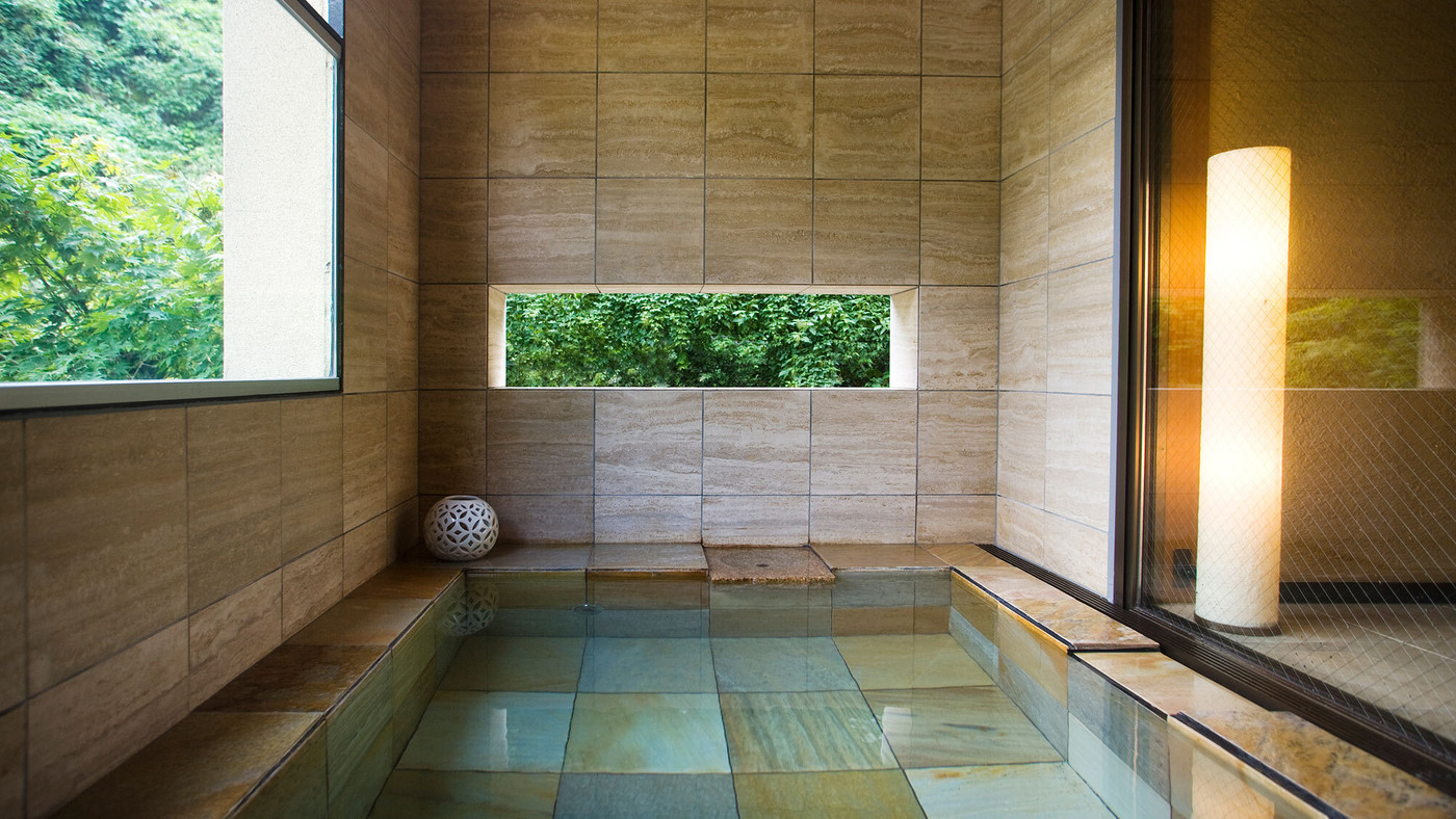 「日本の旅館100選」「ミシュラン」に選ばれた、美食と名湯の旅館3543512