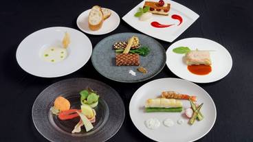 食事・飲み物 / 15