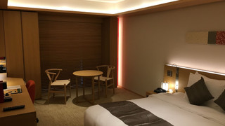 スタンダード ルーム キングベッド 1 台 (Stocked Minibar)