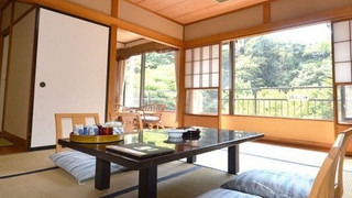 [道路側] 訳アリ 10畳+次の間付,大人数DEお得にワイワイ [禁煙]