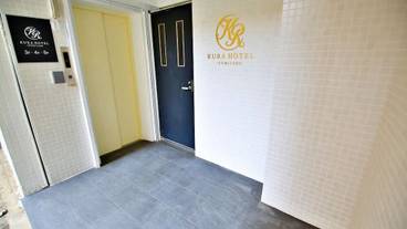 内部エントランス / 2