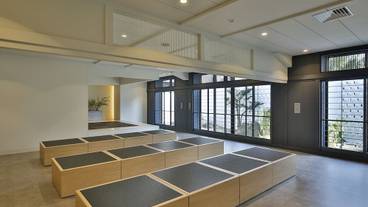 ロビー応接スペース / 3