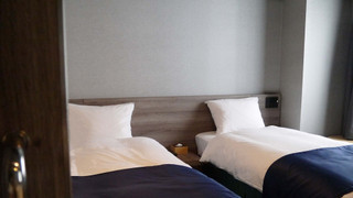 ファミリー ルーム ベッド (複数台) 禁煙 コネクティングルーム (Hollywood room)