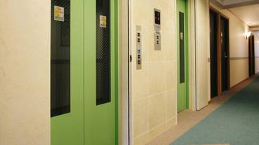 エレベーター / 1