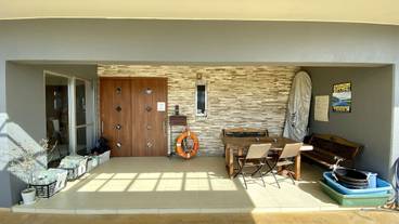 内部エントランス / 2