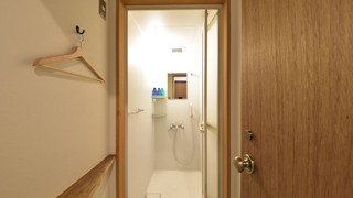 12ベッド　男女混合ドミトリー ２名予約