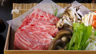 和牛と名物三河屋鍋を楽しむ会席料理 (夕朝食付) 別館 和室ツイン (バスなし) 禁煙