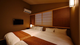 4 人部屋 ダブルベッド 2 台 禁煙