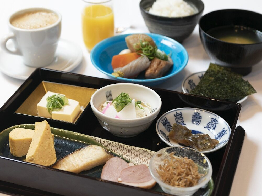 朝食