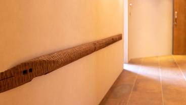 廊下の手すり / 2